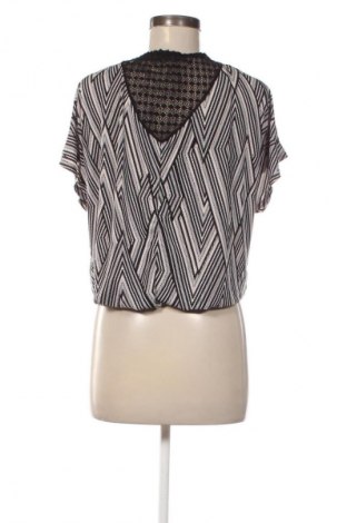 Bluză de femei M By Mosquitos, Mărime M, Culoare Multicolor, Preț 22,99 Lei