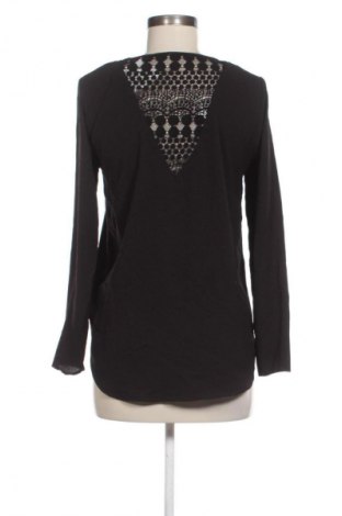 Dámská halenka ONLY, Velikost S, Barva Černá, Cena  59,00 Kč