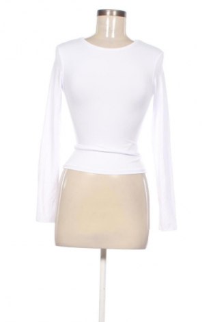 Damen Shirt Pull&Bear, Größe S, Farbe Weiß, Preis 14,99 €