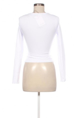 Damen Shirt Pull&Bear, Größe S, Farbe Weiß, Preis 14,99 €