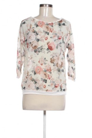 Dámská halenka Pull&Bear, Velikost S, Barva Vícebarevné, Cena  59,00 Kč