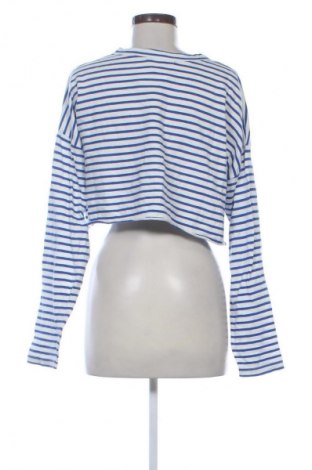 Dámská halenka Pull&Bear, Velikost M, Barva Vícebarevné, Cena  139,00 Kč