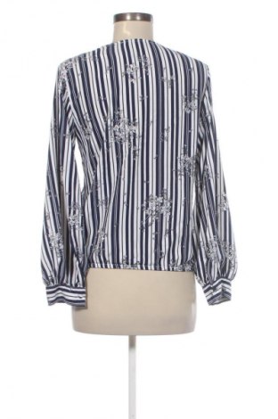 Дамска блуза Reserved, Размер M, Цвят Многоцветен, Цена 4,09 €