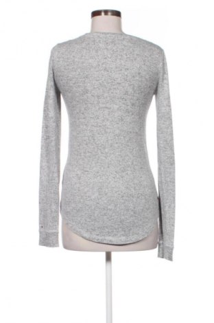 Дамска блуза Tommy Jeans, Размер S, Цвят Сив, Цена 29,95 €