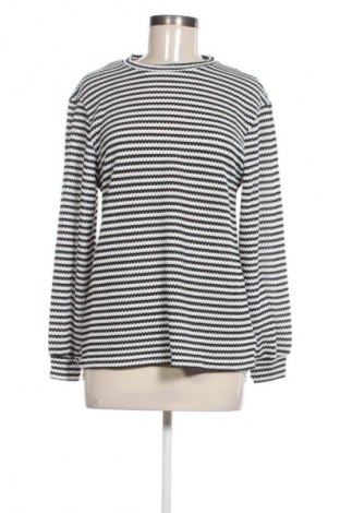 Дамска блуза Unbranded, Размер M, Цвят Многоцветен, Цена 5,62 €