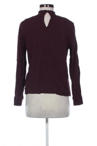 Γυναικεία μπλούζα VILA, Μέγεθος M, Χρώμα Κόκκινο, Τιμή 4,99 €