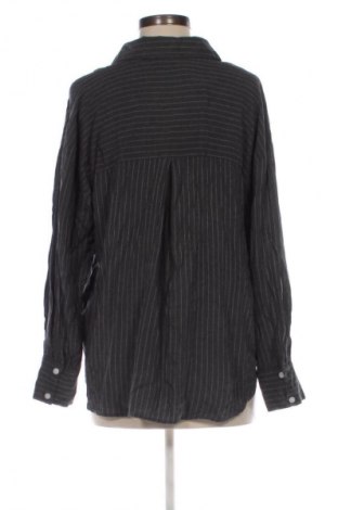 Damenbluse Pigalle, Größe M, Farbe Grau, Preis 4,99 €