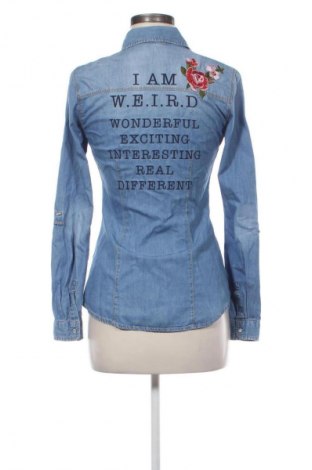 Γυναικείο πουκάμισο Stradivarius, Μέγεθος S, Χρώμα Μπλέ, Τιμή 8,99 €