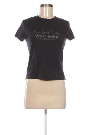 Γυναικείο t-shirt Bershka, Μέγεθος S, Χρώμα Μαύρο, Τιμή 9,99 €