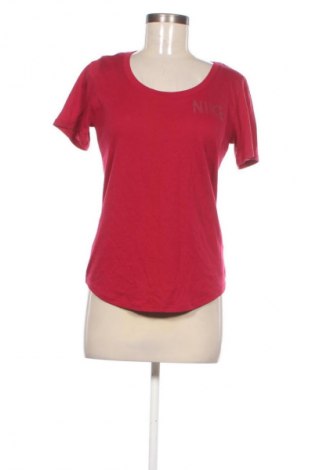 Дамска тениска Nike, Размер S, Цвят Червен, Цена 5,11 €