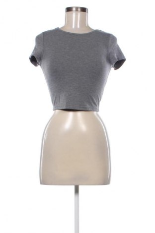 Дамска тениска SHEIN, Размер S, Цвят Сив, Цена 6,13 €