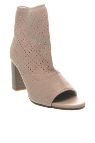 Дамски боти Alesya, Размер 39, Цвят Бежов, Цена 62,88 €