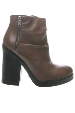 Дамски боти Alesya, Размер 37, Цвят Бежов, Цена 80,78 €