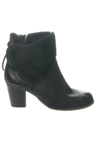 Дамски боти Alesya, Размер 38, Цвят Черен, Цена 80,78 €