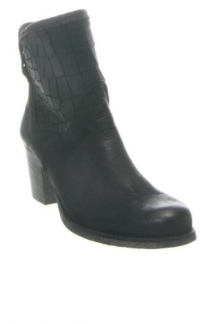 Дамски боти Alesya, Размер 36, Цвят Черен, Цена 80,78 €