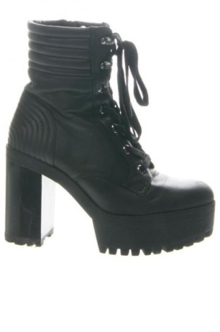Дамски боти Bershka, Размер 39, Цвят Черен, Цена 23,00 €