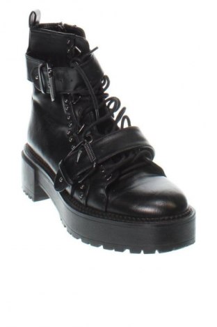 Дамски боти Bershka, Размер 37, Цвят Черен, Цена 20,45 €