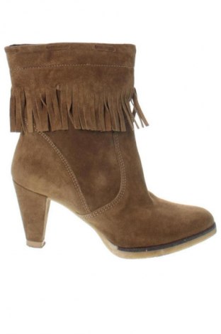 Дамски боти Carlo Pazolini, Размер 37, Цвят Кафяв, Цена 125,26 €