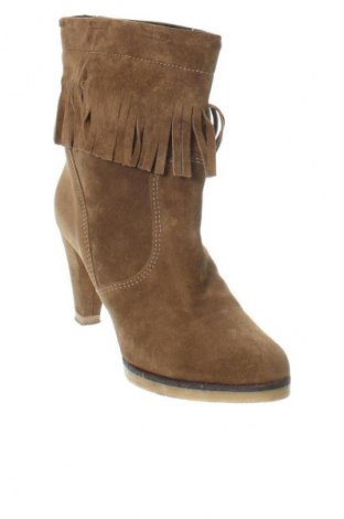 Дамски боти Carlo Pazolini, Размер 37, Цвят Кафяв, Цена 125,26 €