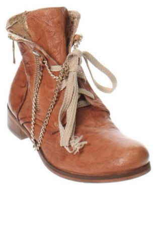Дамски боти L'estrosa, Размер 38, Цвят Кафяв, Цена 61,56 €