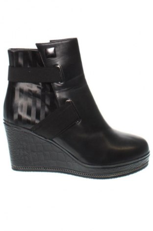 Dámské boty  Megias, Velikost 39, Barva Černá, Cena  652,00 Kč