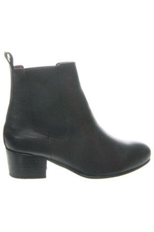 Дамски боти Selected Femme, Размер 38, Цвят Черен, Цена 79,25 €