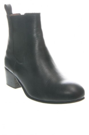 Дамски боти Selected Femme, Размер 38, Цвят Черен, Цена 79,25 €