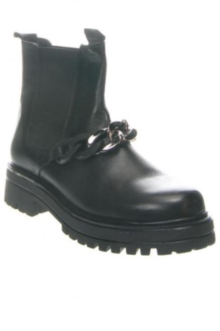 Дамски боти Tamaris, Размер 37, Цвят Черен, Цена 68,00 €