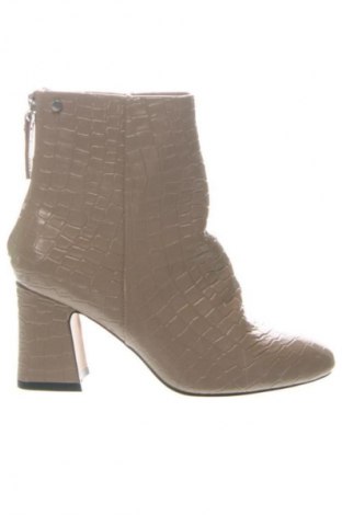 Дамски боти Topshop, Размер 36, Цвят Бежов, Цена 46,52 €