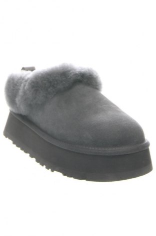Dámské poltopánky UGG Australia, Veľkosť 39, Farba Sivá, Cena  144,95 €