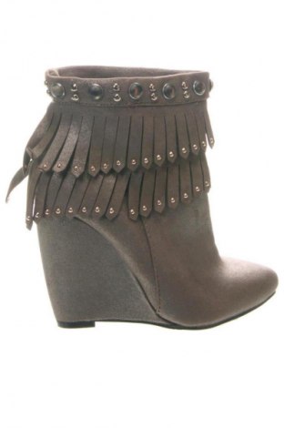 Дамски боти Unbranded, Размер 35, Цвят Кафяв, Цена 24,54 €