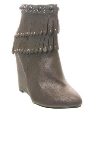 Дамски боти Unbranded, Размер 36, Цвят Кафяв, Цена 22,49 €