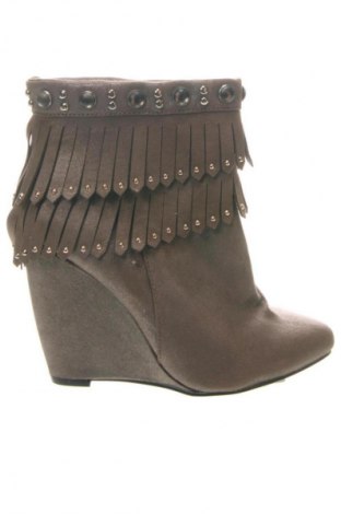 Дамски боти Unbranded, Размер 37, Цвят Кафяв, Цена 22,49 €