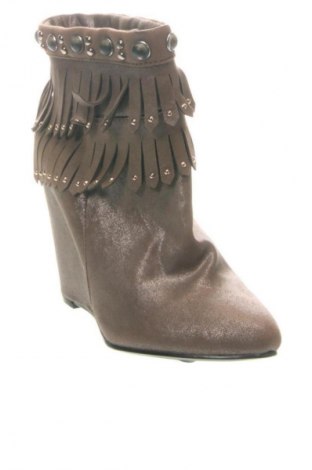 Дамски боти Unbranded, Размер 37, Цвят Кафяв, Цена 22,49 €
