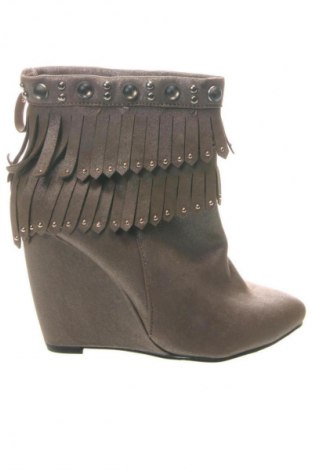 Дамски боти Unbranded, Размер 38, Цвят Бежов, Цена 22,49 €