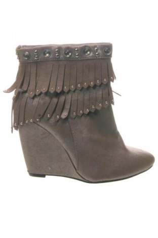 Дамски боти Unbranded, Размер 38, Цвят Бежов, Цена 22,49 €