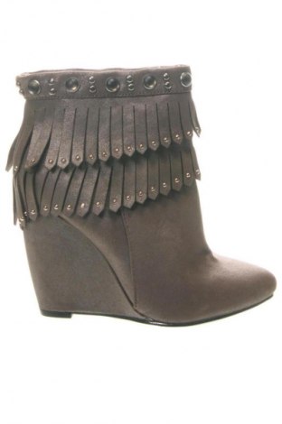 Дамски боти Unbranded, Размер 37, Цвят Бежов, Цена 22,49 €