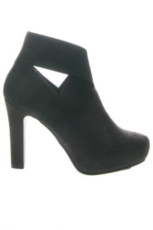 Дамски боти Unbranded, Размер 38, Цвят Кафяв, Цена 23,00 €