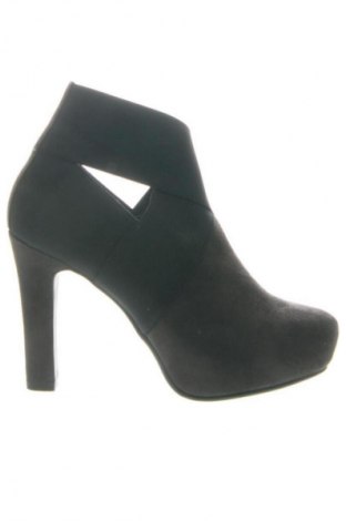 Дамски боти Unbranded, Размер 37, Цвят Кафяв, Цена 23,00 €