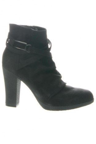 Дамски боти Unbranded, Размер 40, Цвят Черен, Цена 23,00 €