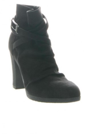 Дамски боти Unbranded, Размер 40, Цвят Черен, Цена 23,00 €