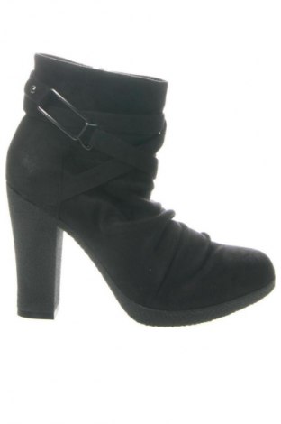 Дамски боти Unbranded, Размер 36, Цвят Черен, Цена 23,00 €