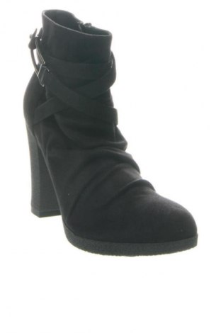 Дамски боти Unbranded, Размер 36, Цвят Черен, Цена 23,00 €