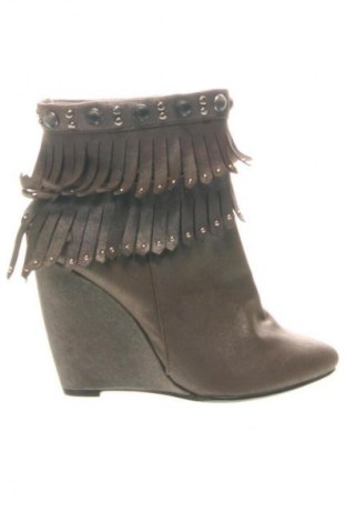 Дамски боти Unbranded, Размер 37, Цвят Кафяв, Цена 23,00 €