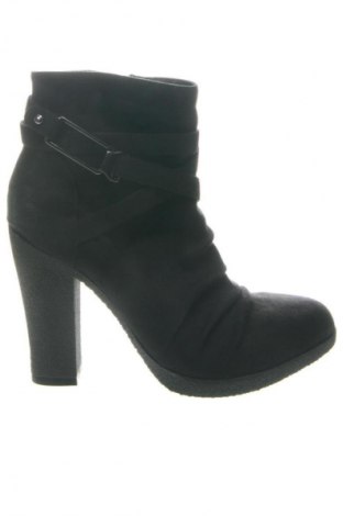Дамски боти Unbranded, Размер 36, Цвят Черен, Цена 18,91 €