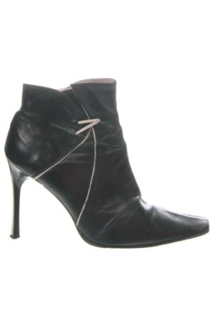 Дамски боти Unbranded, Размер 40, Цвят Черен, Цена 33,23 €