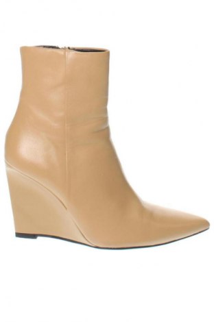 Дамски боти Zara, Размер 36, Цвят Бежов, Цена 36,48 €