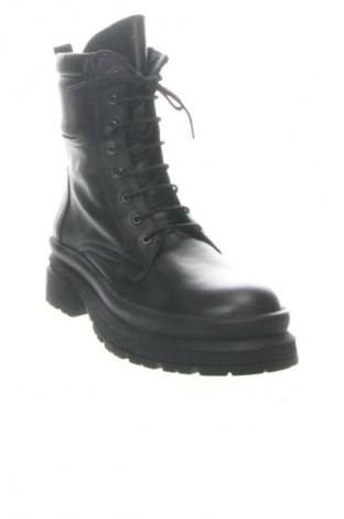 Дамски ботуши Inuovo, Размер 41, Цвят Черен, Цена 65,99 €