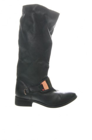 Дамски ботуши Pull&Bear, Размер 36, Цвят Черен, Цена 56,24 €