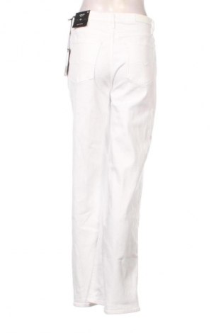 Дамски дънки 7 For All Mankind, Размер M, Цвят Бял, Цена 75,67 €